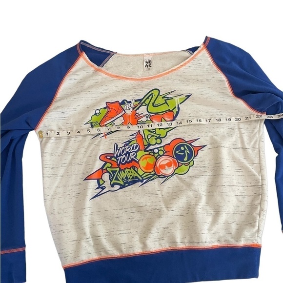Zumba World Tour Womens Sweatshirt • Used • Large - Picture 3 of 5